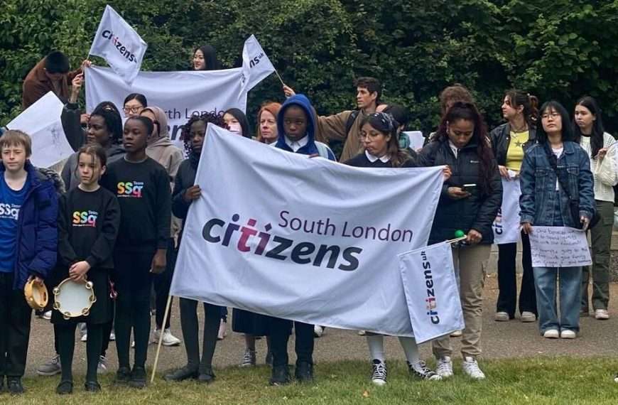 Walworth primary kids call for fairer access to child benefits for migrant families
