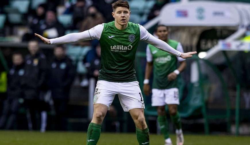 Hibernian boss describes qualities of Millwall target – and compares him to former Premier League top-scorer