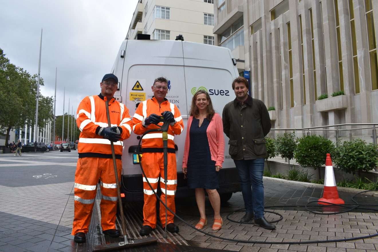 Out and about with the Kensington and Chelsea's 'Grime Busters ...