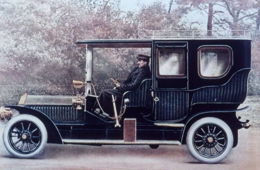 A history of Penn’s engineering works and the early vehicles made in Blackheath Road