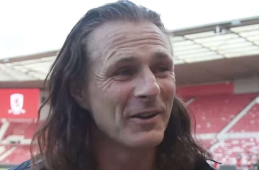 QPR chief endorses Armstrong Black Cats scoring prediction