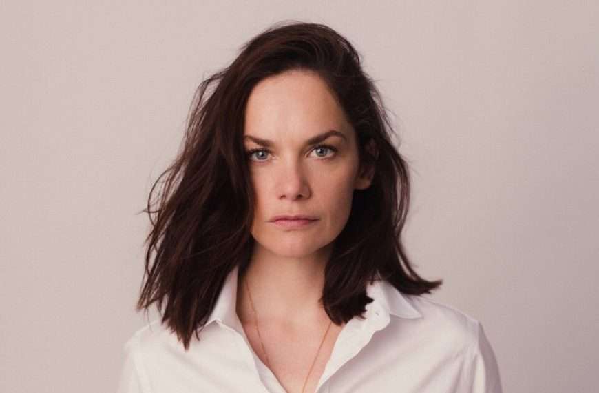 TV actress Ruth Wilson to star in 24-hour play opposite 100 men at the Young Vic