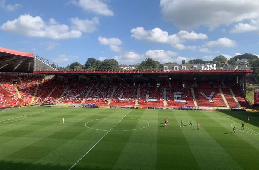 Former Charlton Athletic midfielder pulls out of move to Hungarian top-flight side for ‘personal reasons’