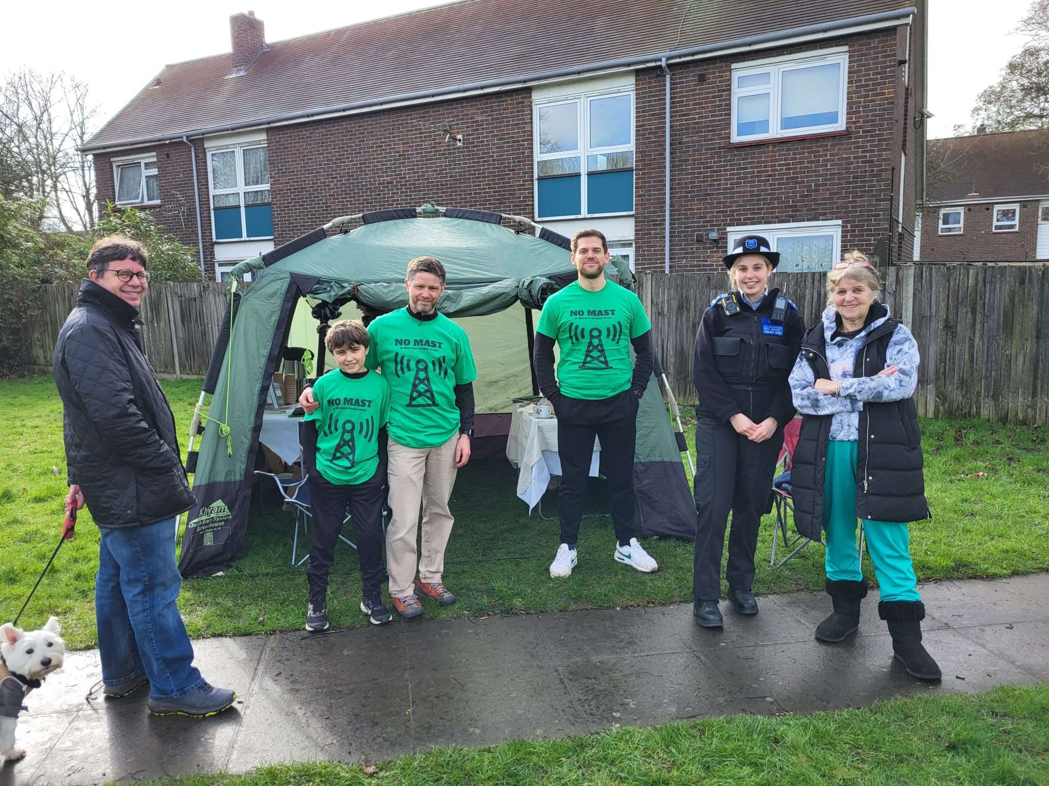 Mitcham residents object to 20m mast that will ‘cast a shadow’ over