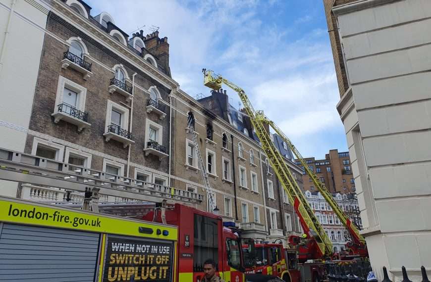 ‘Urgent’ screaming heard as South Kensington fire block went up in flames