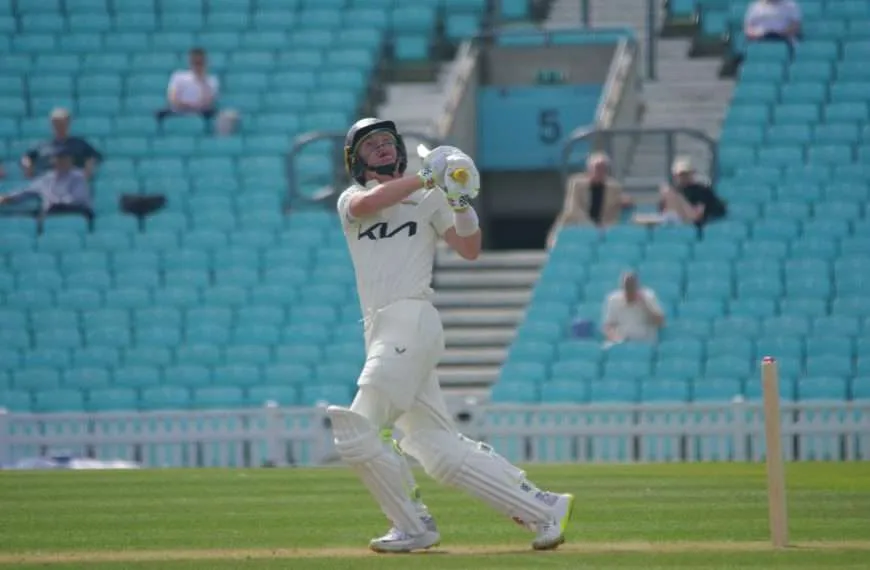 Champions Surrey overwhelm Hampshire on final day