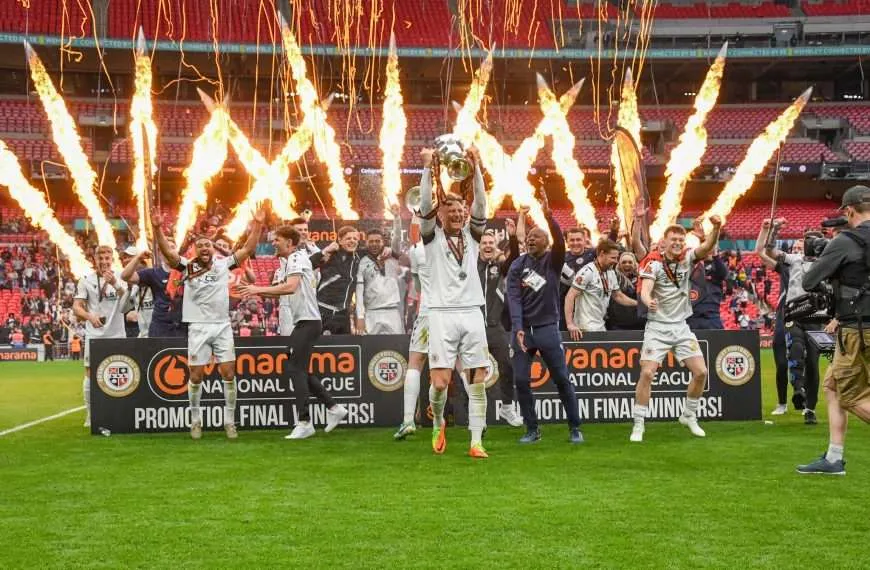 Blinding Bromley plan Victory Lap to celebrate Wembley triumph