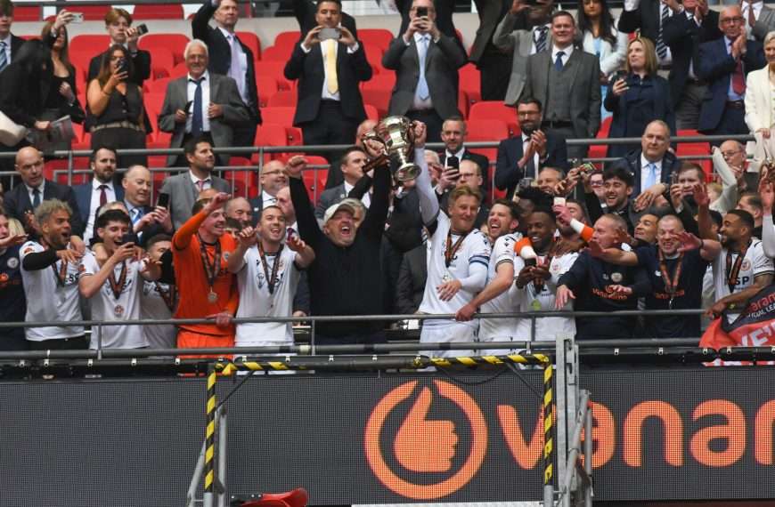 Bromley manager Andy Woodman: Achieving promotion ‘unhealthy obsession that consumed by life’