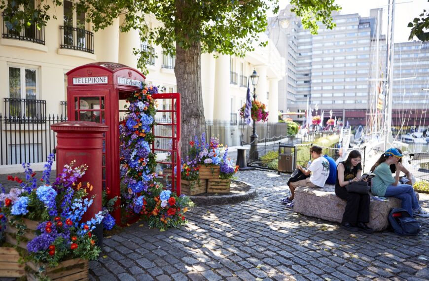 Blooming Beauty at St Katharine Docks