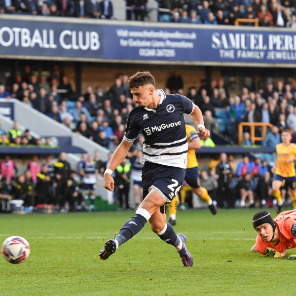 How Millwall’s record signing centre-forward earned ten euro with his equaliser against Derby County