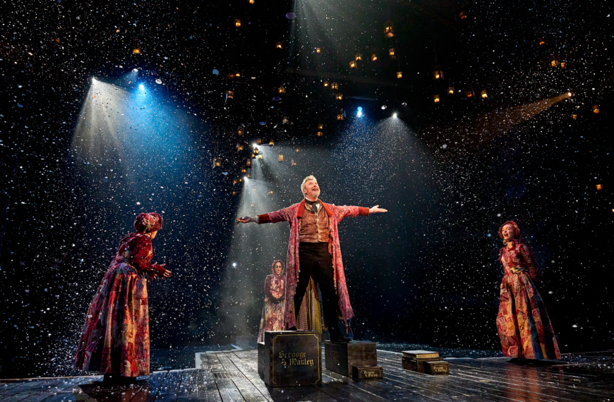 Review: A Christmas Carol – Old Vic