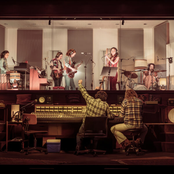 Review: Stereophonic – Duke of York’s Theatre