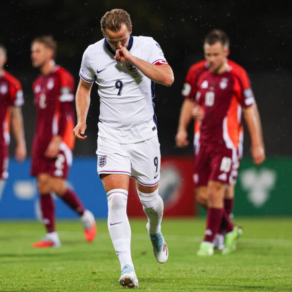 Thomas lights Tuch paper: England boss takes fans’ chants in stride – and reveals Kane message as World Cup booked