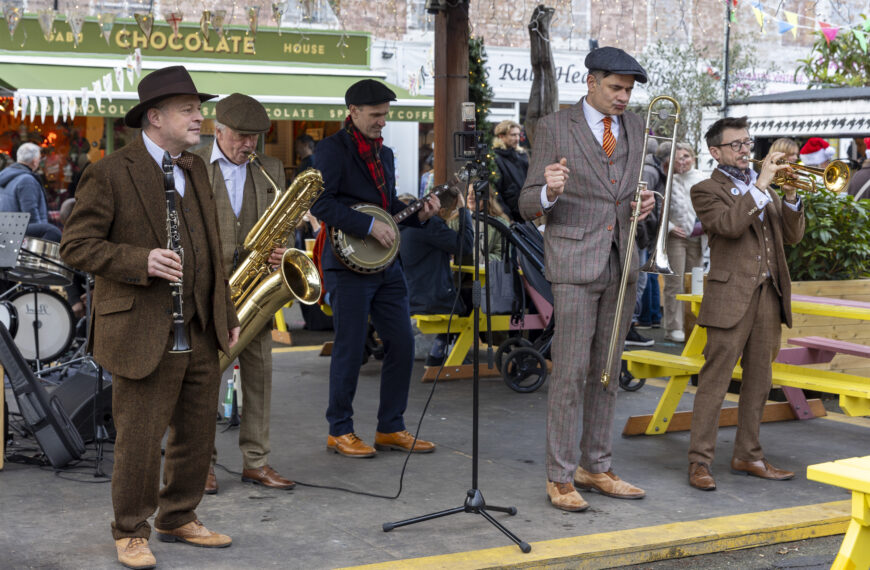 Celebrate Christmas at Gabriel’s Wharf