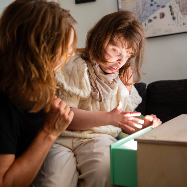 Wandsworth families go to the theatre in their living room with Oily Cart’s new sensory show