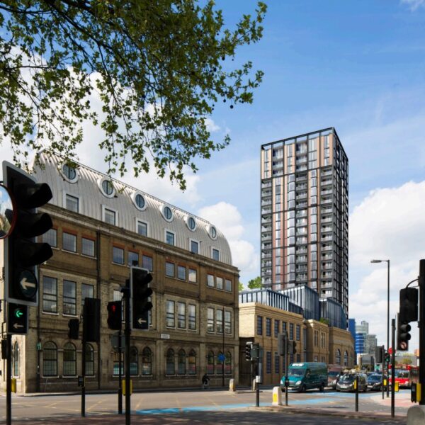 Luxury 25-storey apartment block by Thames nears completion
