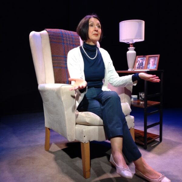 Review: Grindr Mom at Waterloo East Theatre