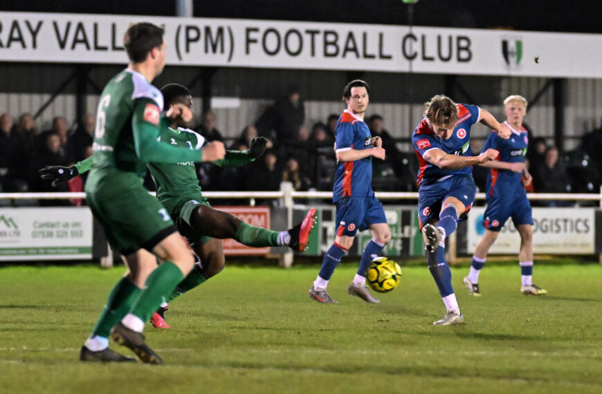 Welling United bag crucial win in Isthmian League relegation fight – as ex-Charlton striker expresses red card annoyance