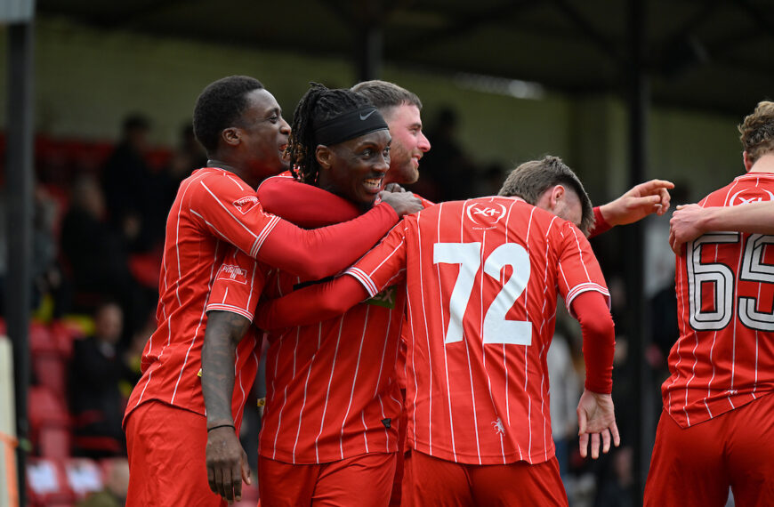 Azeez double helps Welling United earn crucial win in Isthmian League Premier Division drop battle