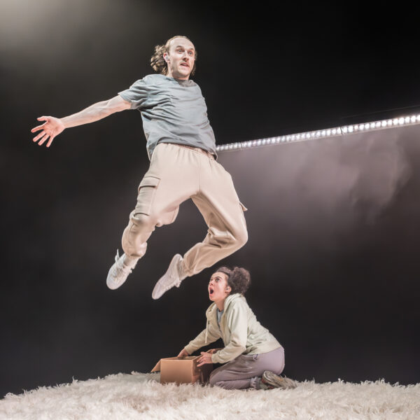 Review: Toto Kerblammo! Unicorn Theatre