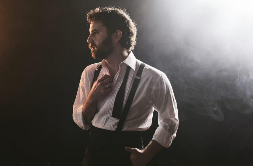 Review: Midnight at the Never Get at Menier