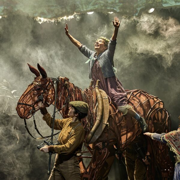 Review: War Horse at The Olivier Theatre