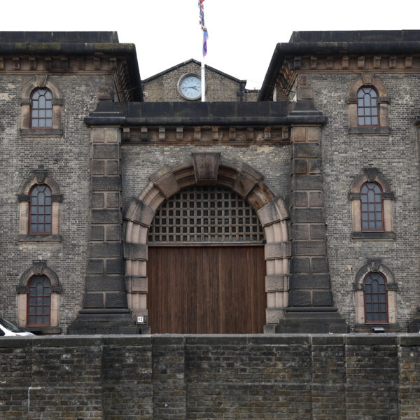 HMP Wandsworth staff ‘took no meaningful steps’ to prevent prisoner’s suicide says watchdog