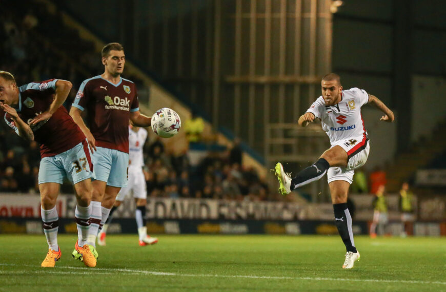 Former Premier League midfielder headline signing as Dulwich Hamlet add trio to Mark Dacey’s squad