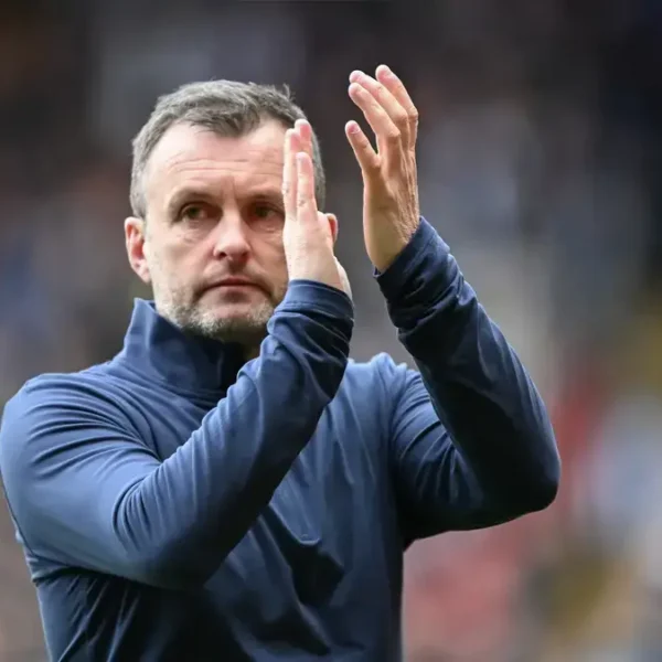 ‘Something needs to change if we bring in another one’ – ‘patient’ Charlton Athletic boss on potential striker move