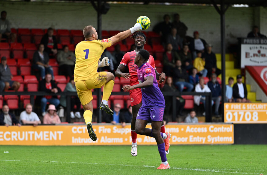 Wings hold off Rams charge: Welling maintain flying start as predator Melvin-Lambert strikes