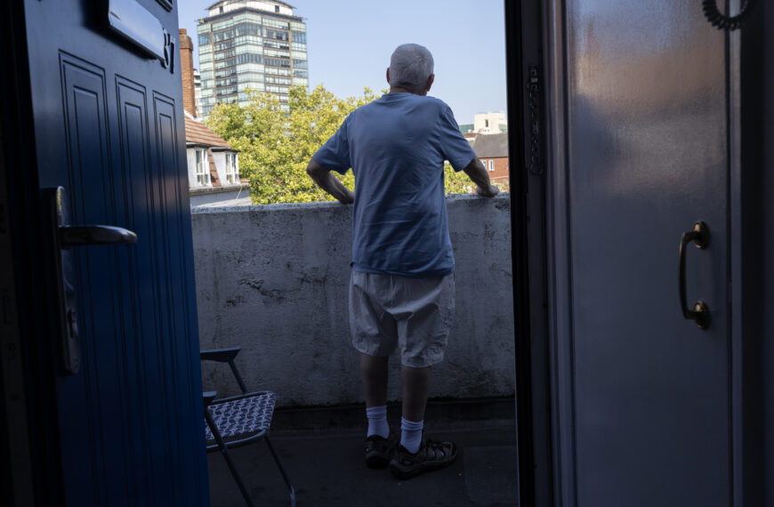 ‘We’re trapped and isolated’: Elderly couple say they are stuck in top floor flat due to lift trouble