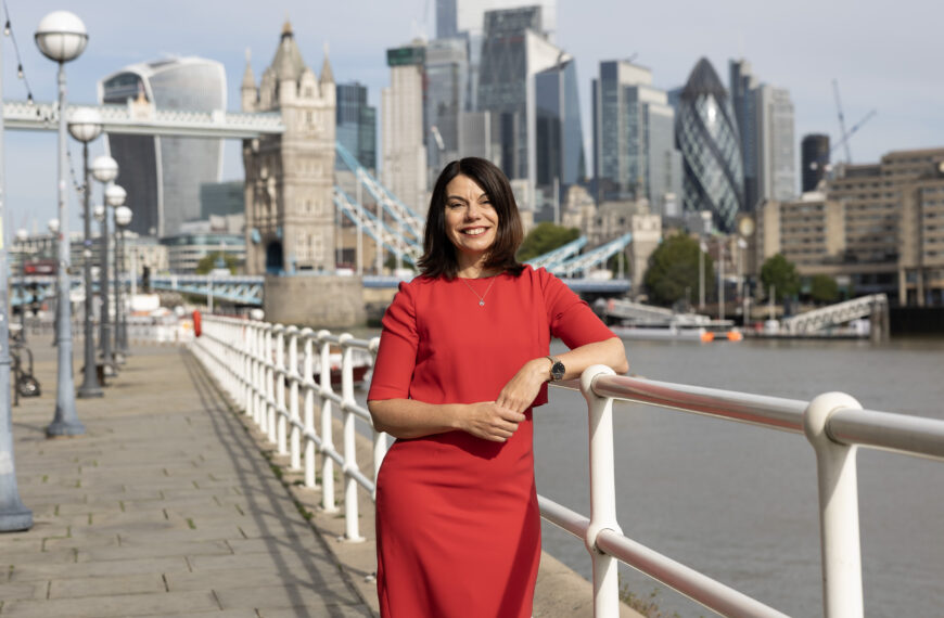 Lib Dem MP Sarah Olney launches bid to become Mayor of London