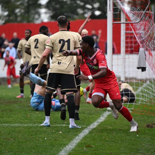 Welling United hit top spot in Isthmian League Premier Division after Whyteleafe victory